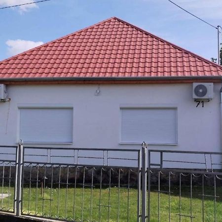 Valentina Apartman Balatonmáriafürdő Exteriör bild