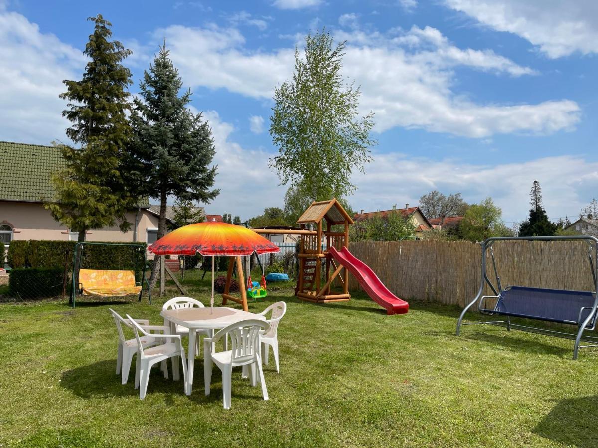 Valentina Apartman Balatonmáriafürdő Exteriör bild