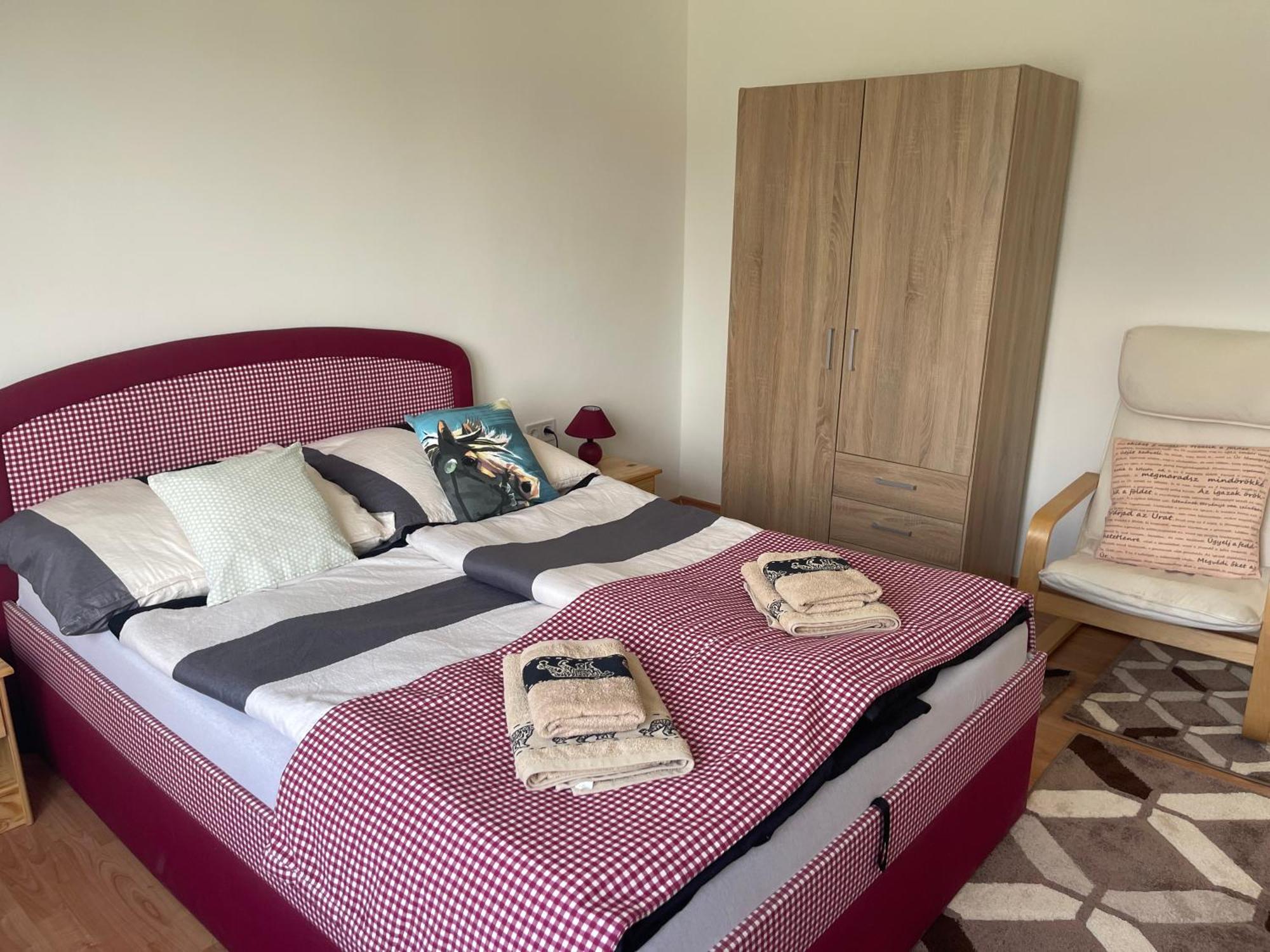 Valentina Apartman Balatonmáriafürdő Exteriör bild
